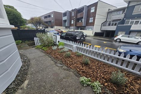 Photo of property in 168 Tasman Street, Mount Cook, Wellington, 6021