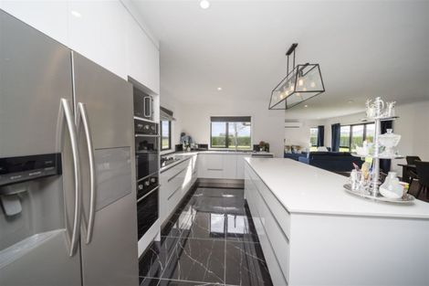 Photo of property in 464a Turuturu Road, Hawera, 4674