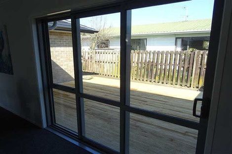 Photo of property in 43 Tuhikaramea Road, Dinsdale, Hamilton, 3204