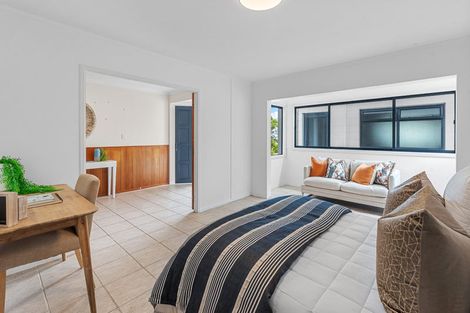 Photo of property in 129 Stapleford Crescent, Browns Bay, Auckland, 0630