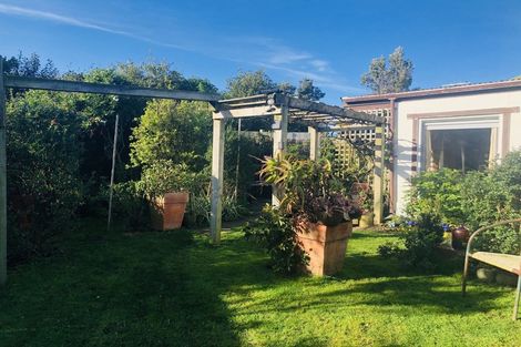 Photo of property in 77 Kapuni Street, Manaia, 4612