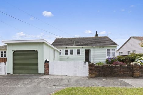 Photo of property in 35 Hunter Street, Taita, Lower Hutt, 5011