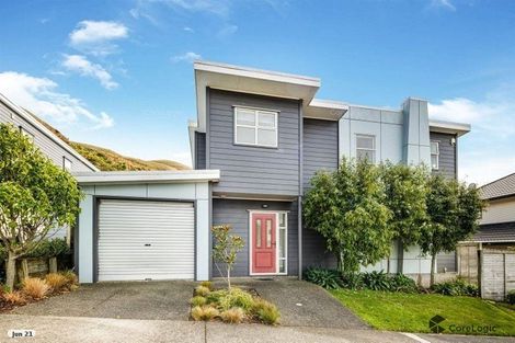 Photo of property in 10 Erlestoke Crescent, Churton Park, Wellington, 6037