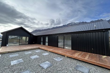 Photo of property in 45 Shepherd Road, Jacks Point, Queenstown, 9371
