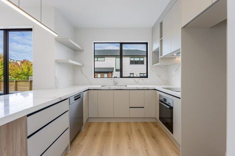 Photo of property in 7 Endurance Rise, Orewa, 0931