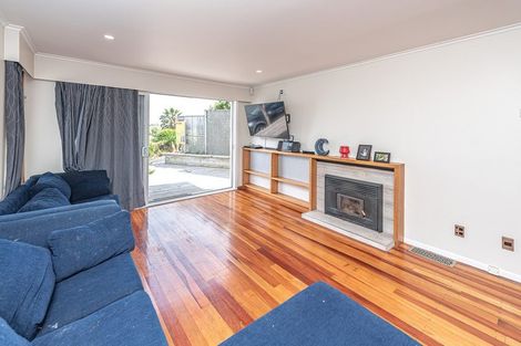 Photo of property in 67 Anzac Parade, Durie Hill, Whanganui, 4500