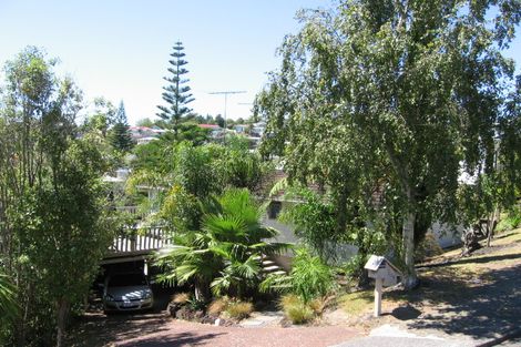 Photo of property in 105 Kia Ora Road, Beach Haven, Auckland, 0626