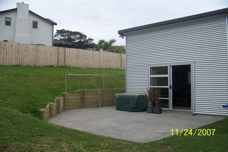 Photo of property in 22 Kittiwake Drive, Schnapper Rock, Auckland, 0632