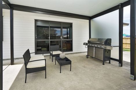 Photo of property in 25 Hastings Place, Hamilton Lake, Hamilton, 3204