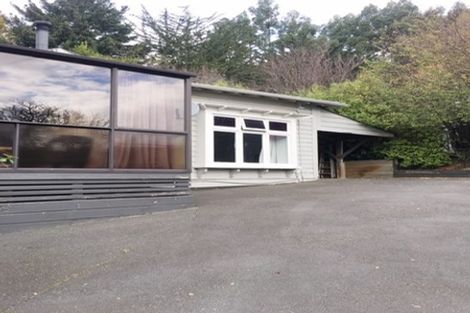 Photo of property in 105 Kaikorai Valley Road, Glenross, Dunedin, 9011