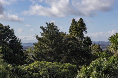 Photo of property in 13 Awhiorangi Promenade, Swanson, Auckland, 0816