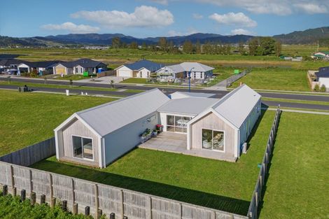 Photo of property in 162 Kupe Drive, Whitianga, 3510