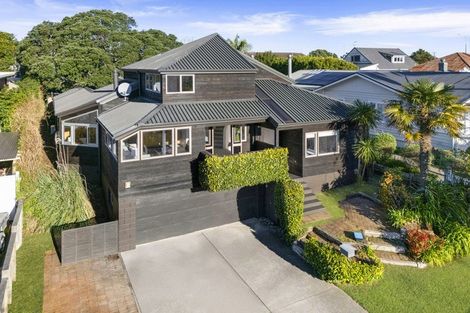 Photo of property in 3 Rewiti Avenue, Takapuna, Auckland, 0622