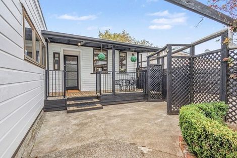 Photo of property in 18 Godwin Crescent, College Estate, Whanganui, 4500