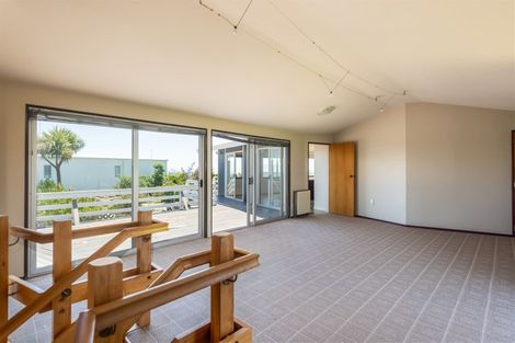 Photo of property in 237 Major Hornbrook Road, Mount Pleasant, Christchurch, 8081