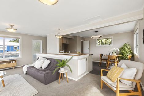 Photo of property in 118 Owhiro Bay Parade, Owhiro Bay, Wellington, 6023