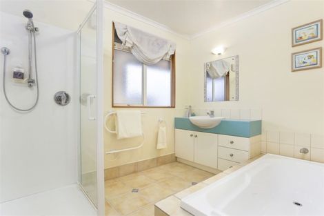 Photo of property in 31 Prospect Terrace, Milford, Auckland, 0620