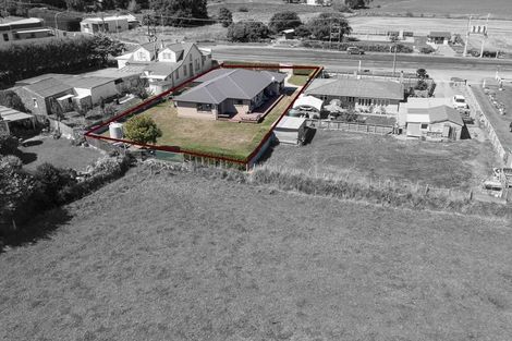 Photo of property in 1465 Kimbolton Road, Cheltenham, Feilding, 4777