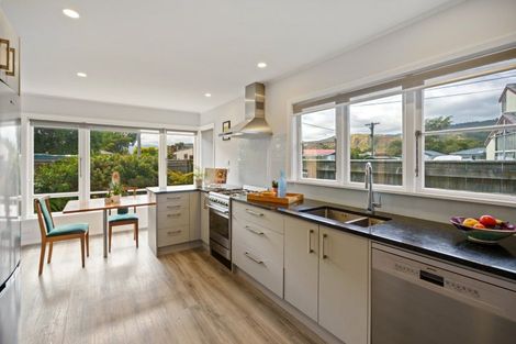 Photo of property in 4 Repo Street, Paraparaumu, 5032