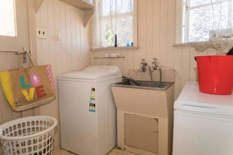 Photo of property in 4 Victor Street, Dannevirke, 4930