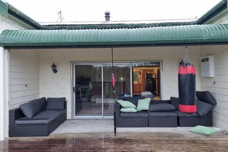 Photo of property in 27 Parrs Road, Hurworth, New Plymouth, 4371