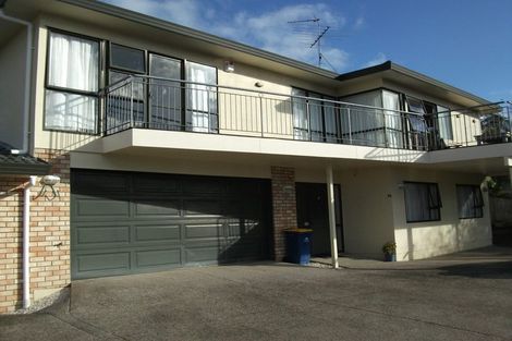Photo of property in 14 St Clair Place, Browns Bay, Auckland, 0630