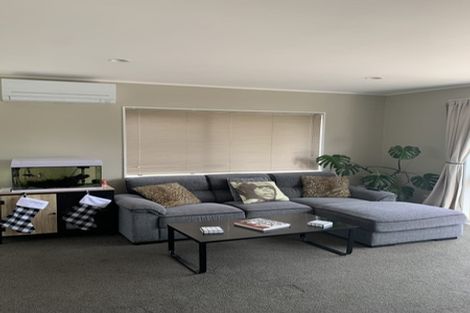 Photo of property in 11a Greta Place, Stanmore Bay, Whangaparaoa, 0932