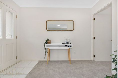 Photo of property in 1/24 West Fairway, Golflands, Auckland, 2013