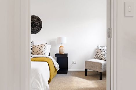 Photo of property in 2 Kotuitui Street, Manukau, Auckland, 2104