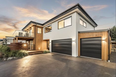 Photo of property in 8 Landsborough Lane, Wanaka, 9305