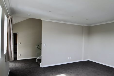 Photo of property in 8 Blewitt Court, Swanson, Auckland, 0614