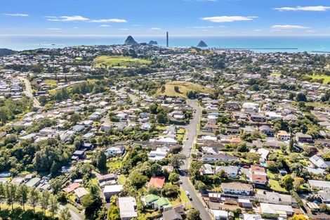 Photo of property in 47 Wallath Road, Westown, New Plymouth, 4310
