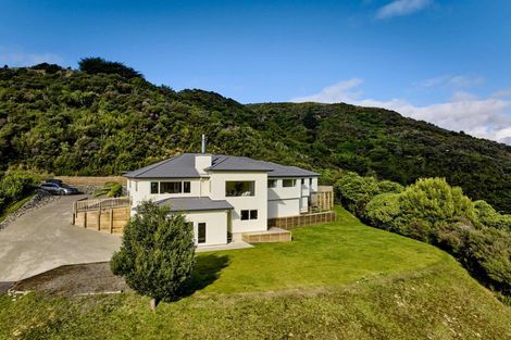 Photo of property in 999 Moonshine Road, Judgeford, Porirua, 5381