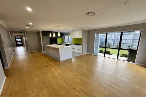 Photo of property in 4 Opouatu Avenue, Glenbrook, Waiuku, 2681