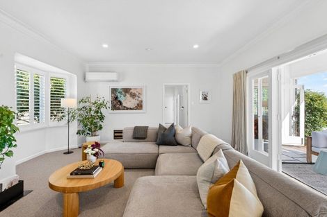 Photo of property in 22 Hunters Hill, Havelock North, 4130