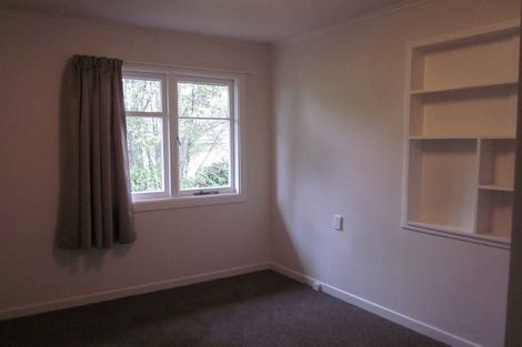 Photo of property in 458 Glenfield Road, Glenfield, Auckland, 0629