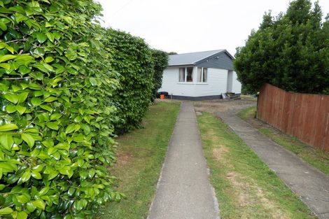 Photo of property in 15 Wiremu Place, Blagdon, New Plymouth, 4310