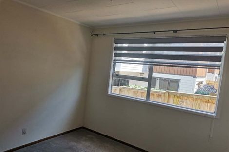 Photo of property in 74 Casuarina Road, Half Moon Bay, Auckland, 2012