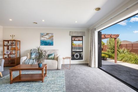 Photo of property in 59 Aotea Drive, Aotea, Porirua, 5024