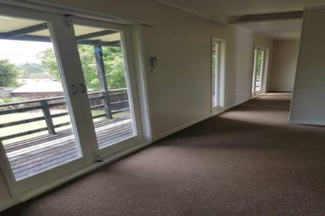 Photo of property in 13 Abbeygate Street, Birkdale, Auckland, 0626