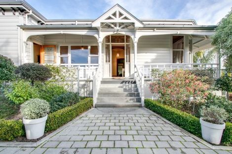 Photo of property in 29 Cameron Road, Bluff Hill, Napier, 4110