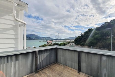 Photo of property in 2 Hawkhurst Road, Lyttelton, 8082