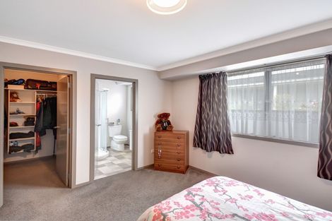 Photo of property in 16 Cross Street, Milton, 9220