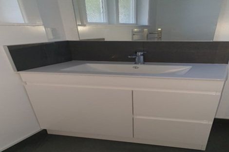 Photo of property in 5 James Street, Glenfield, Auckland, 0629