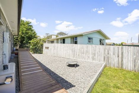 Photo of property in 49 Rhonda Avenue, Deanwell, Hamilton, 3206