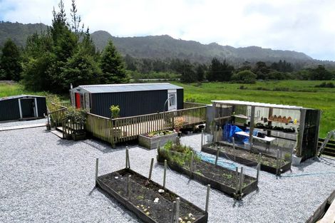 Photo of property in 11 Mcleans Pit Road, Coal Creek, Greymouth, 7802