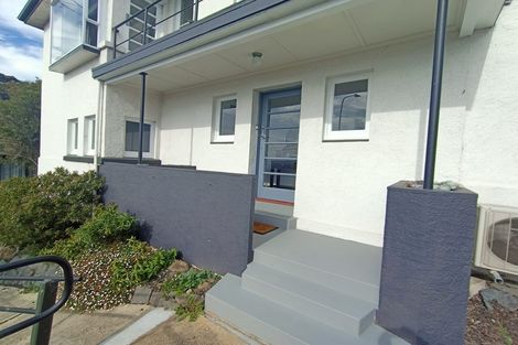 Photo of property in 42 Easther Crescent, Kew, Dunedin, 9012