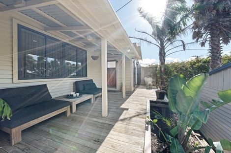 Photo of property in 12 Richmond Street, Fitzroy, New Plymouth, 4312