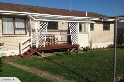 Photo of property in 32b Edgewater Parade, Waiuku, 2123