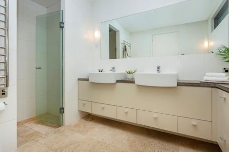 Photo of property in 15 Lake View Road, Takapuna, Auckland, 0622